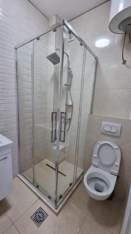 פלאב Elan Luxury Apartments & Rooms מראה חיצוני תמונה