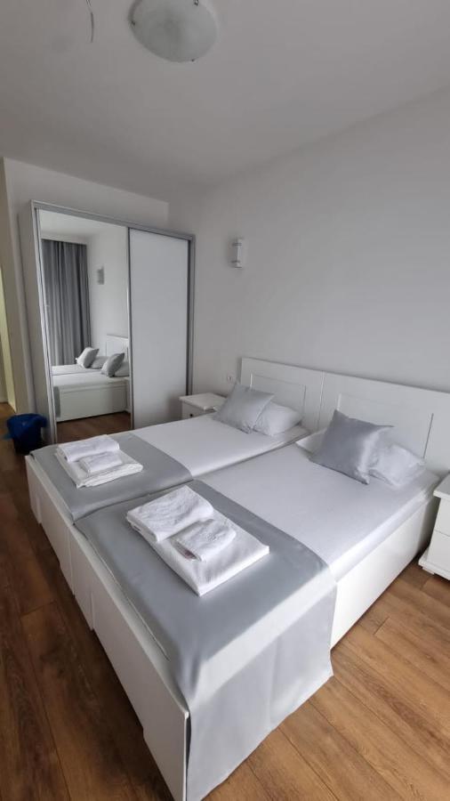 פלאב Elan Luxury Apartments & Rooms מראה חיצוני תמונה