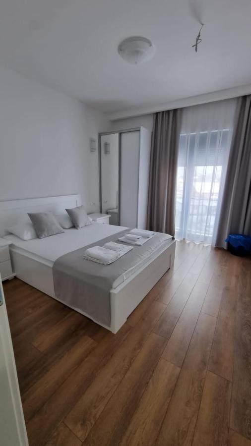 פלאב Elan Luxury Apartments & Rooms מראה חיצוני תמונה